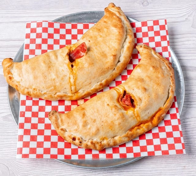 Calzone (1/2 pc).