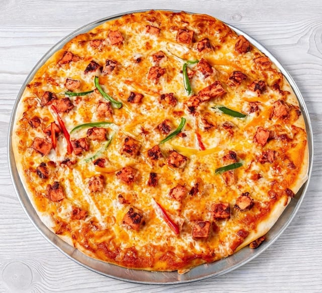 Paneer Tikka Whole Pizza.